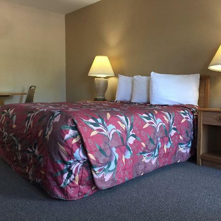 Jack Pine Motelリバートン エクステリア 写真