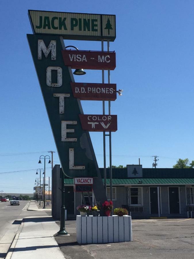 Jack Pine Motelリバートン エクステリア 写真