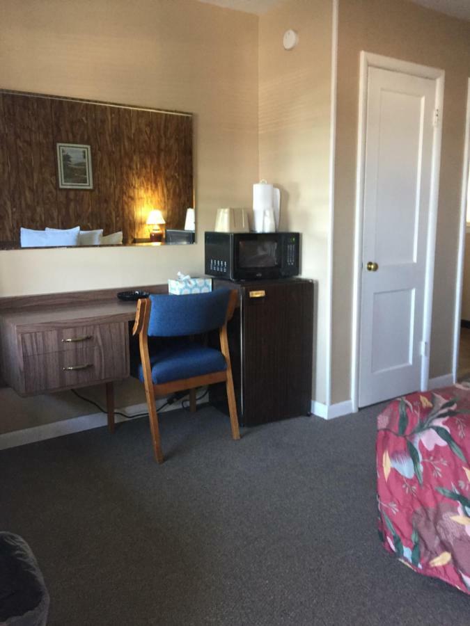 Jack Pine Motelリバートン エクステリア 写真